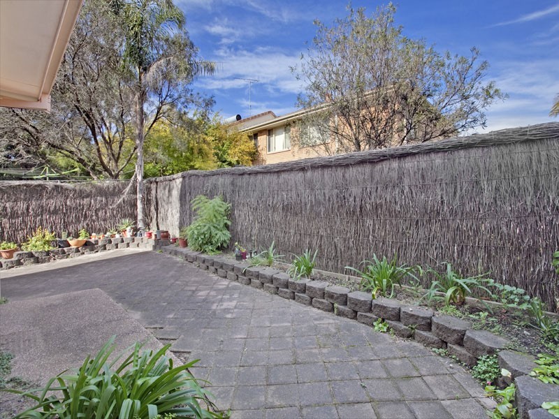 42 Mokera Avenue, Kirrawee NSW 2232