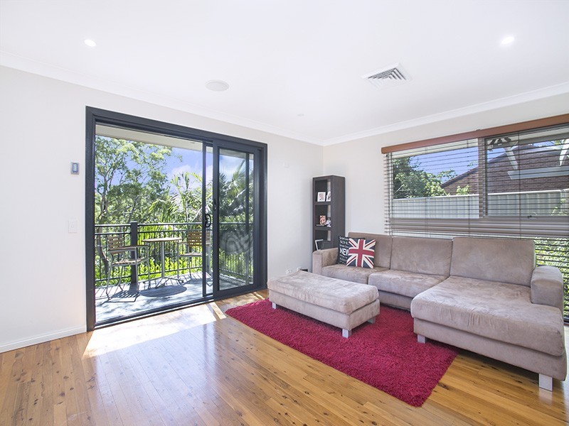 12 Huskisson Street, Gymea Bay NSW 2227