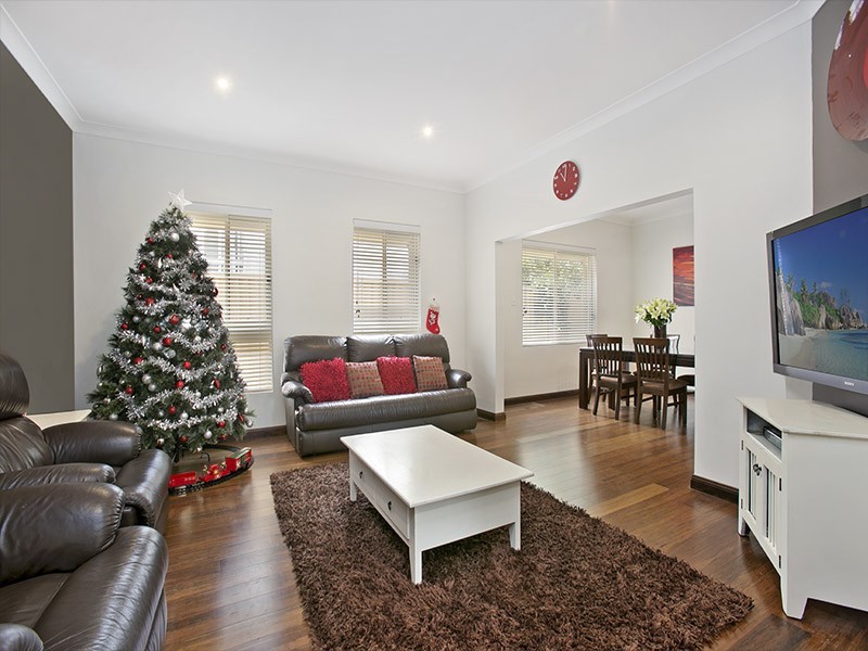 120 Manchester Road, Gymea NSW 2227