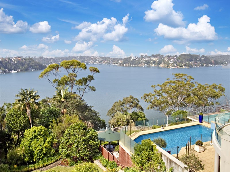 18 Pleasant Way, Blakehurst NSW 2221