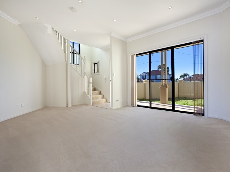 2/23-25 Wingello Road, Miranda NSW 2228