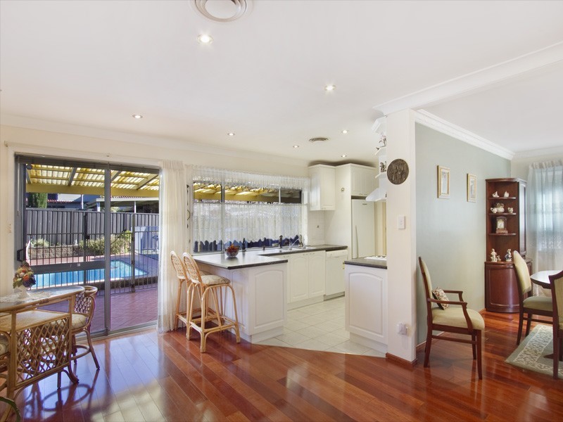 15 Essington Crescent, Sylvania NSW 2224