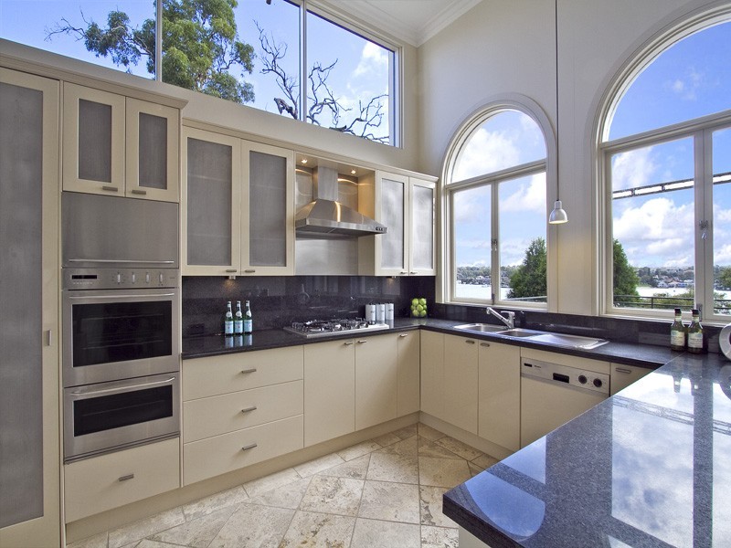 15 Ilma Avenue, Kangaroo Point NSW 2224