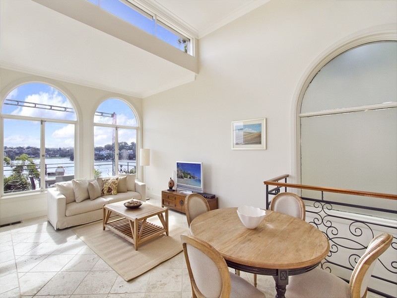 15 Ilma Avenue, Kangaroo Point NSW 2224