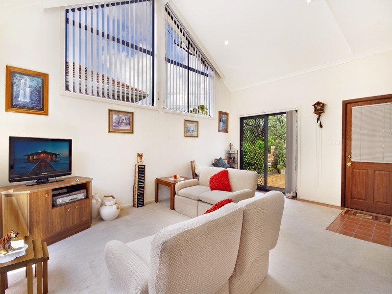 2/156 Woronora Crescent, Como NSW 2226