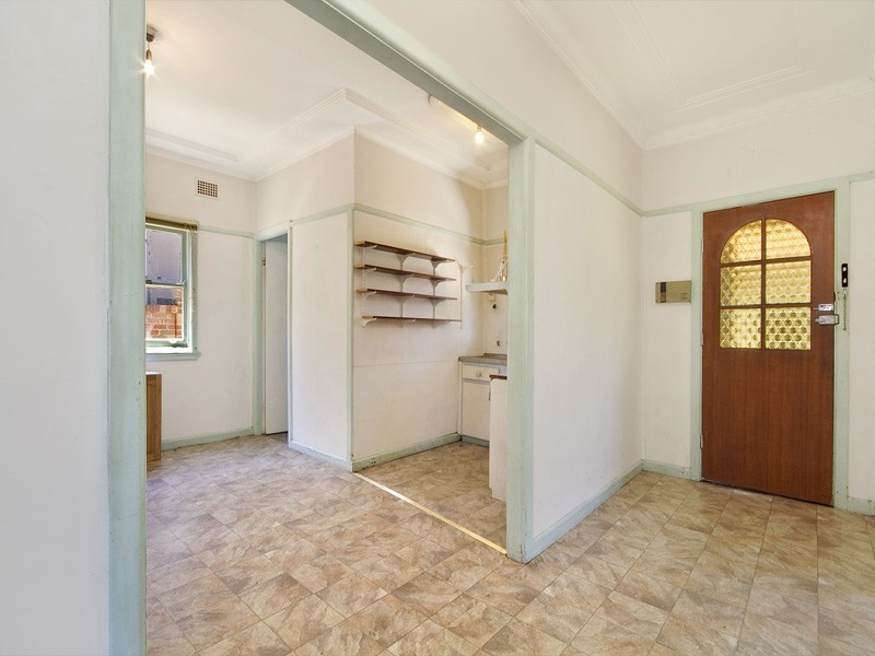 18 Wollun Street, Como NSW 2226