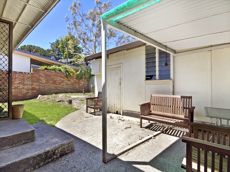 18 Wollun Street, Como NSW 2226