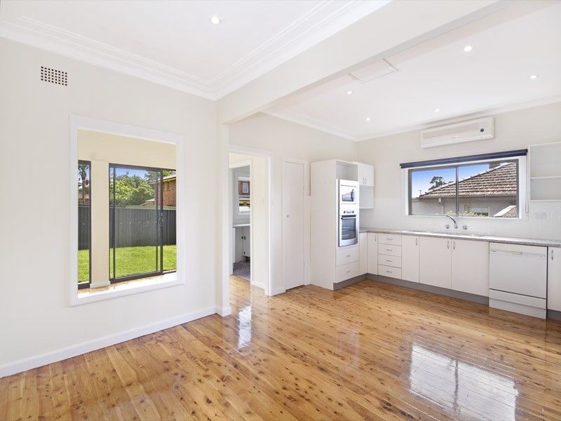 9 Vesta Street, Sutherland NSW 2232