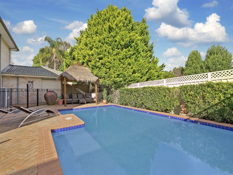 10 Blue Gum Avenue, Gymea Bay NSW 2227