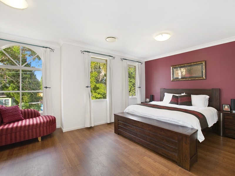 10 Blue Gum Avenue, Gymea Bay NSW 2227