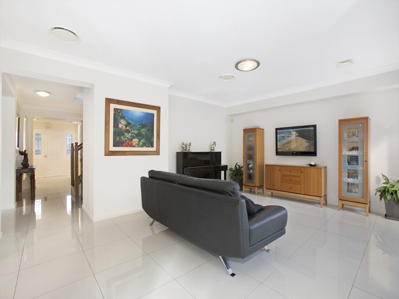 10 Blue Gum Avenue, Gymea Bay NSW 2227