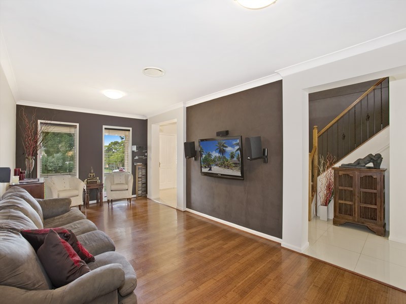 10 Blue Gum Avenue, Gymea Bay NSW 2227