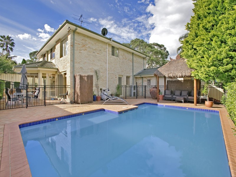 10 Blue Gum Avenue, Gymea Bay NSW 2227