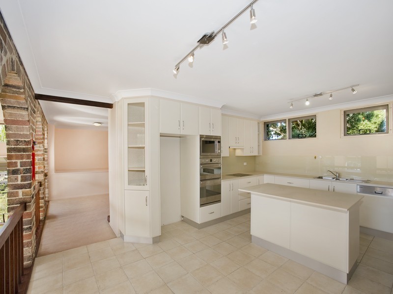 4 Moonbi Place, Kareela NSW 2232