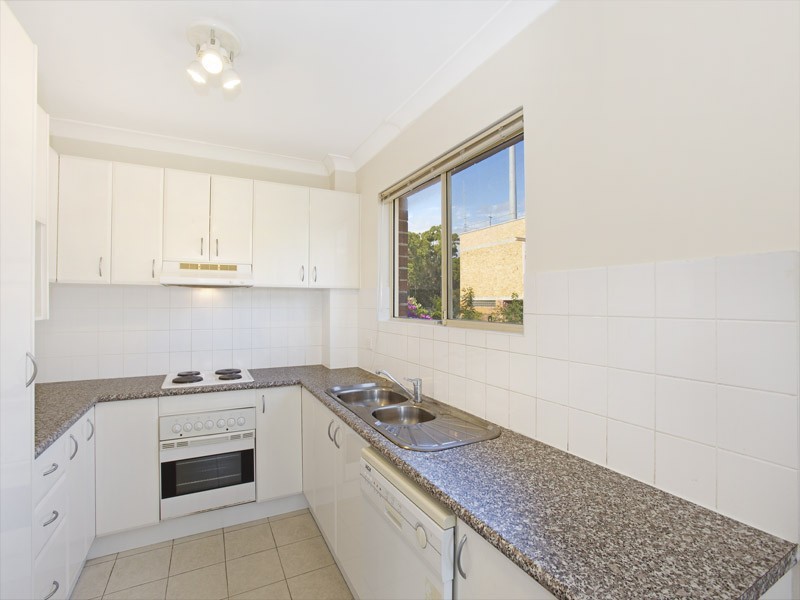 4/34 Auburn Street, Sutherland NSW 2232