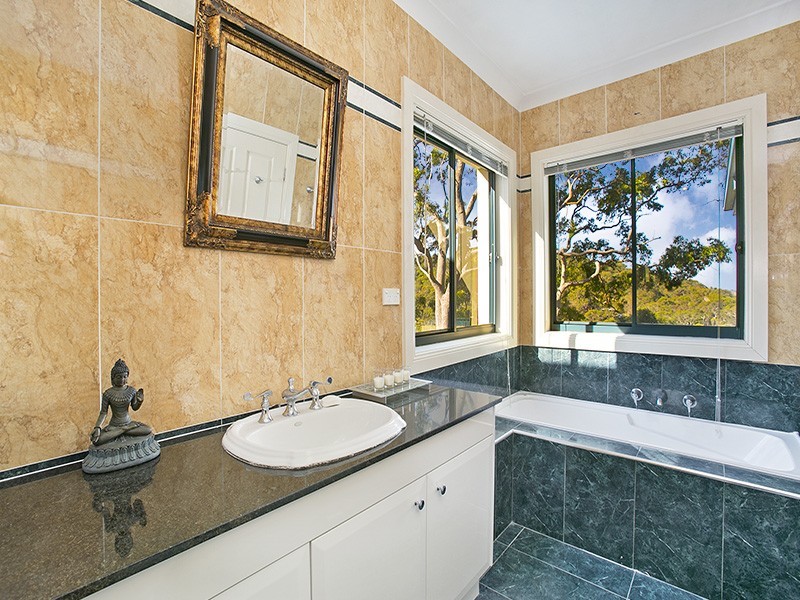 42 Seabrook Avenue, Grays Point NSW 2232
