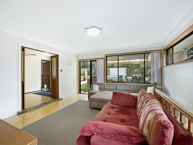 39 Tea Tree Place, Kirrawee NSW 2232