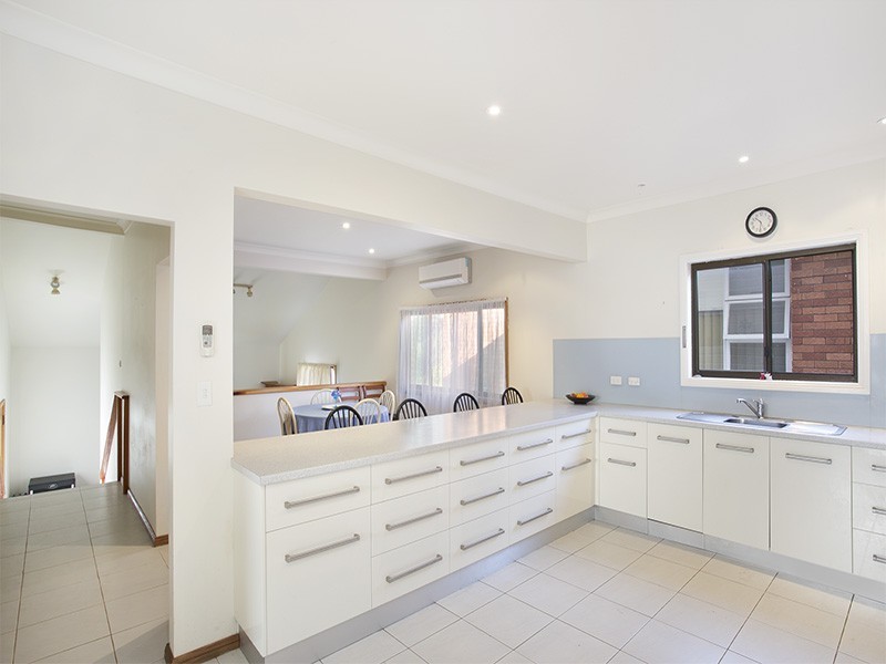 32 Fourth Avenue, Loftus NSW 2232