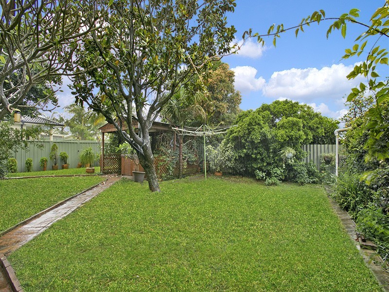 30 Albert Avenue, Sylvania NSW 2224