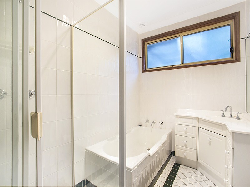 9 Birch Place, Kirrawee NSW 2232