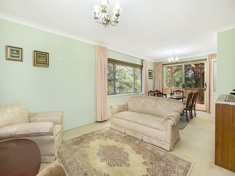 9 Birch Place, Kirrawee NSW 2232