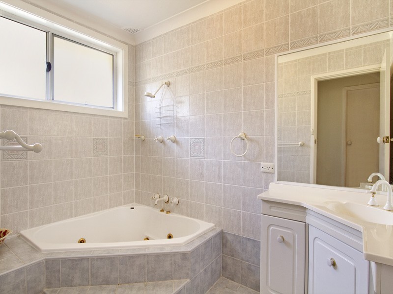 5 Siandra Drive, Kareela NSW 2232