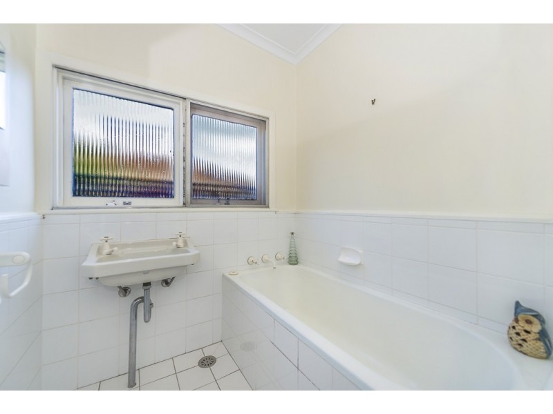 9 Shortland Crescent, Ainslie ACT 2602