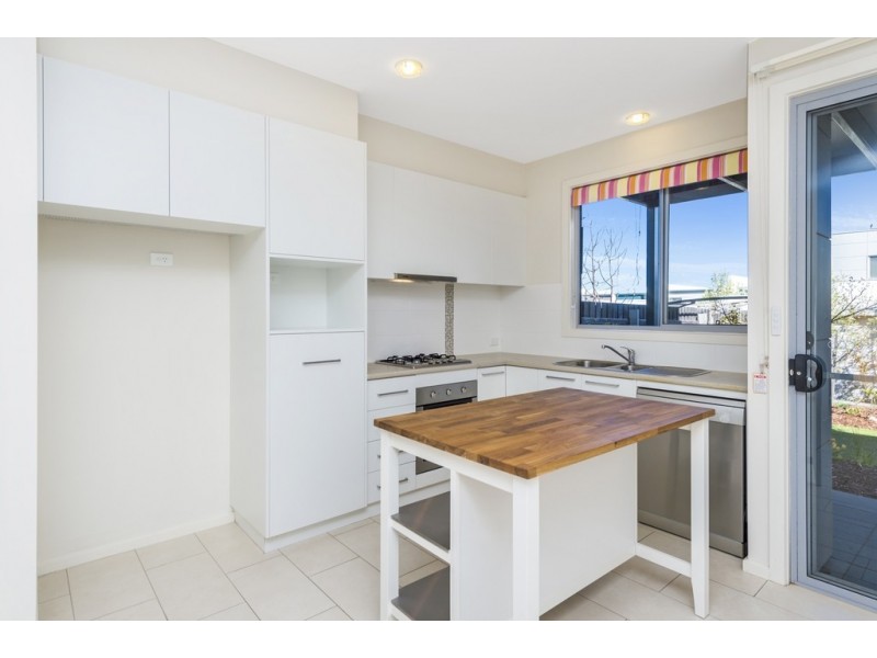 6 Quain Street, Crace ACT 2911