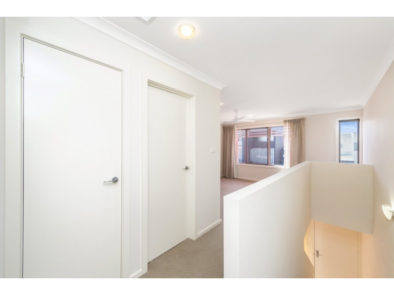 6 Quain Street, Crace ACT 2911