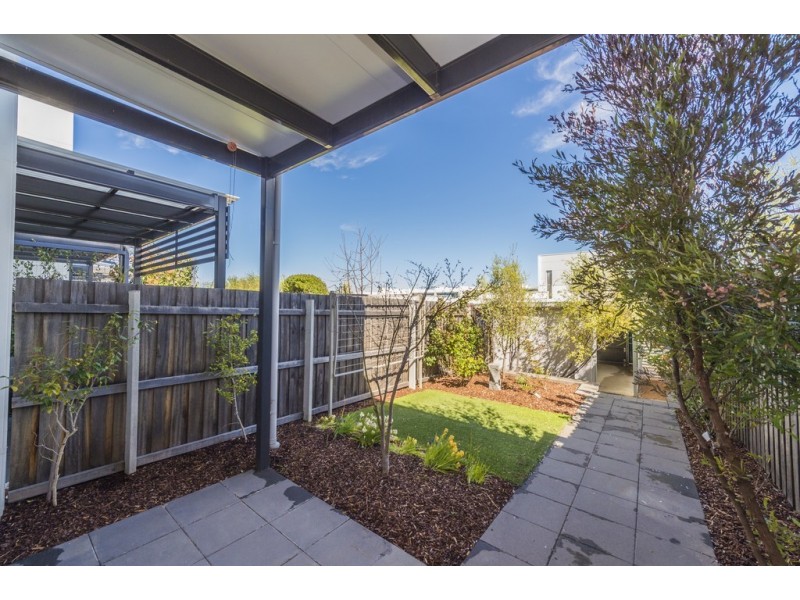 6 Quain Street, Crace ACT 2911