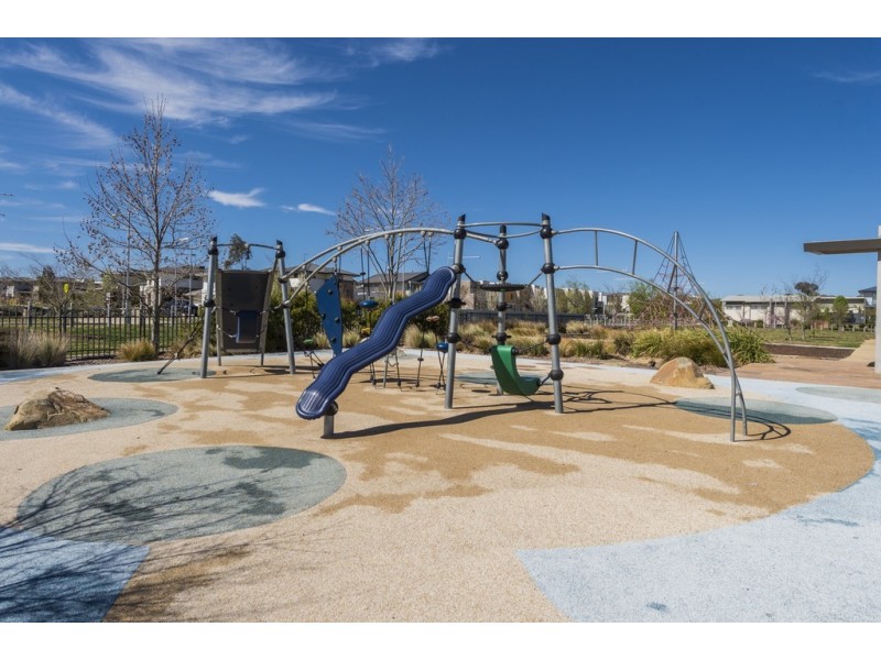 6 Quain Street, Crace ACT 2911