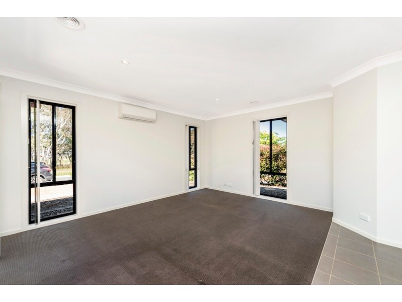 2 Breen Street, Casey ACT 2913