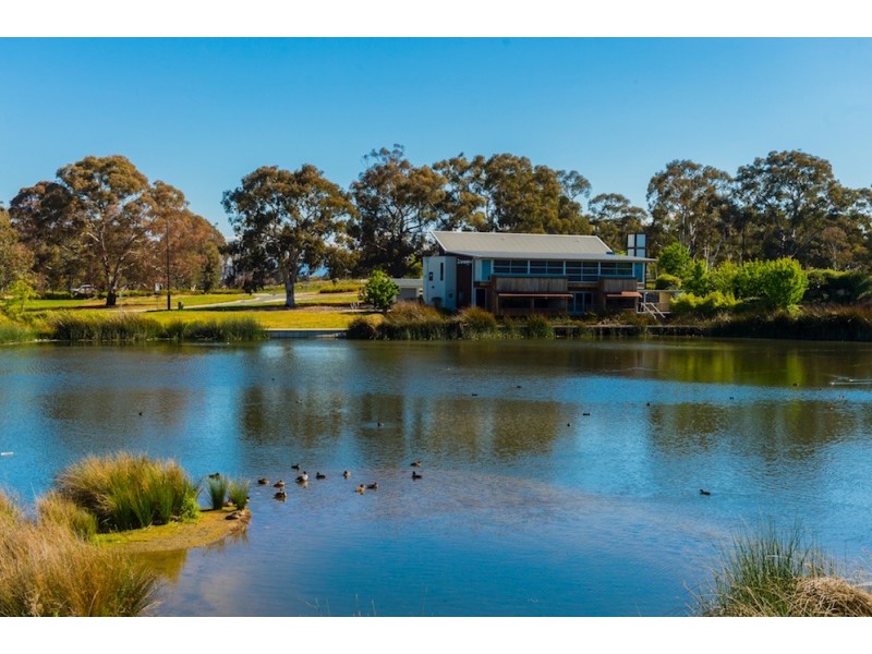 2 Breen Street, Casey ACT 2913