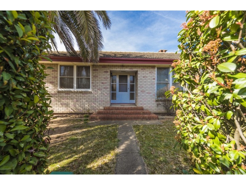 38 McMillan Crescent, Narrabundah ACT 2604