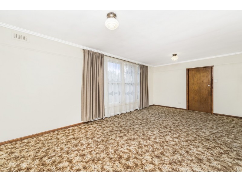 38 McMillan Crescent, Narrabundah ACT 2604