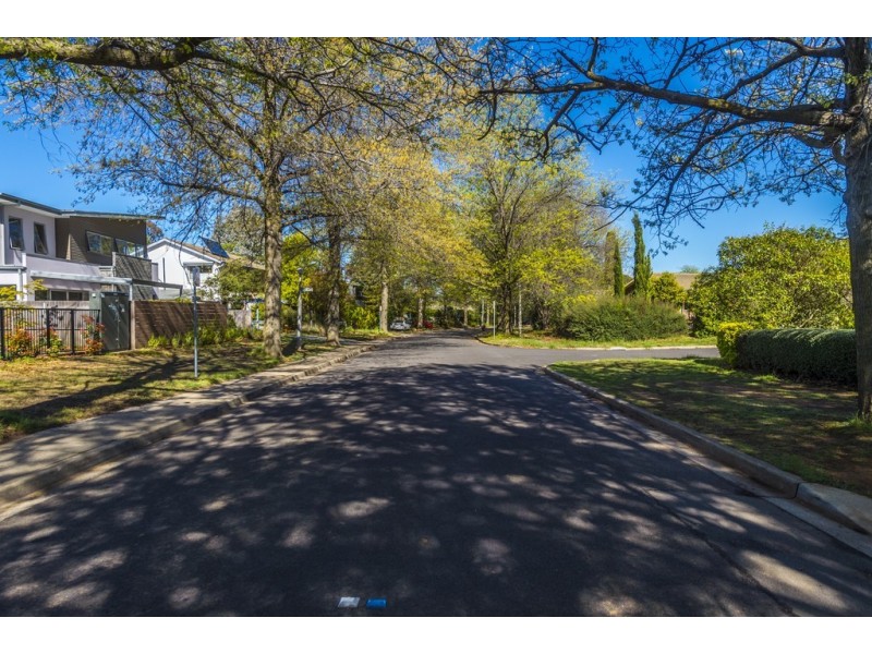 11/90 Blacket Street, Downer ACT 2602