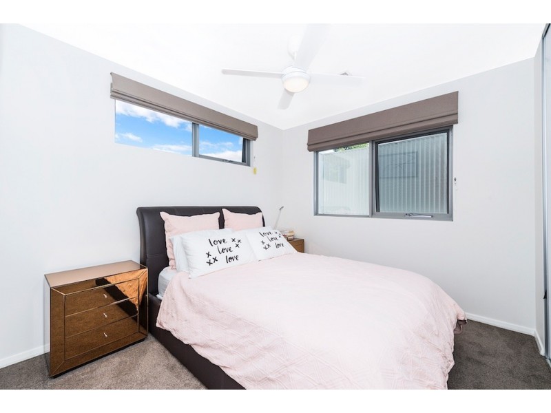 1/155 Strickland Crescent, Deakin ACT 2600