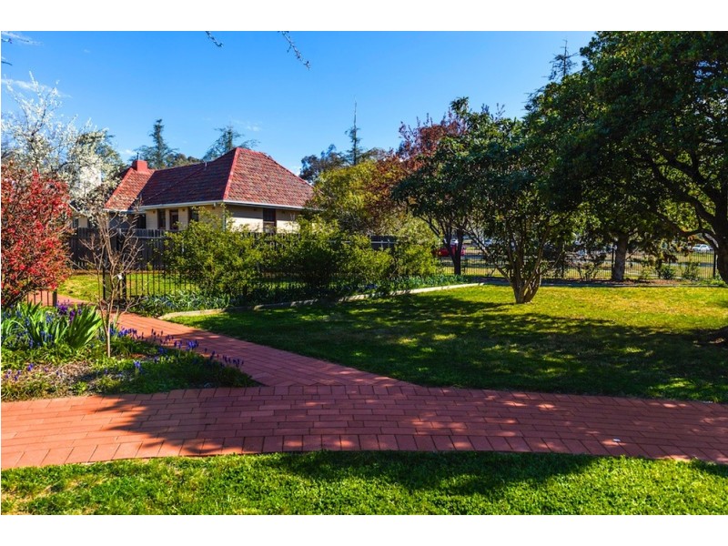 35 Lockyer Street, Griffith ACT 2603