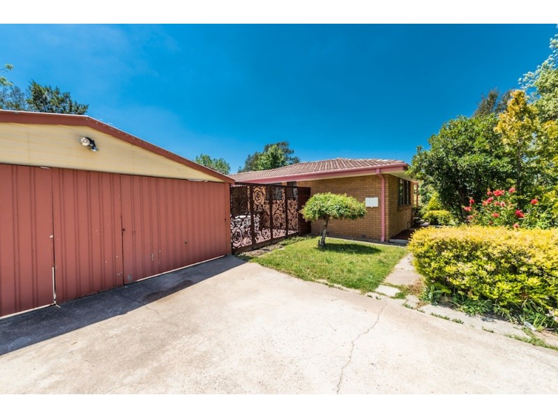 109 Crozier Circuit, Kambah ACT 2902