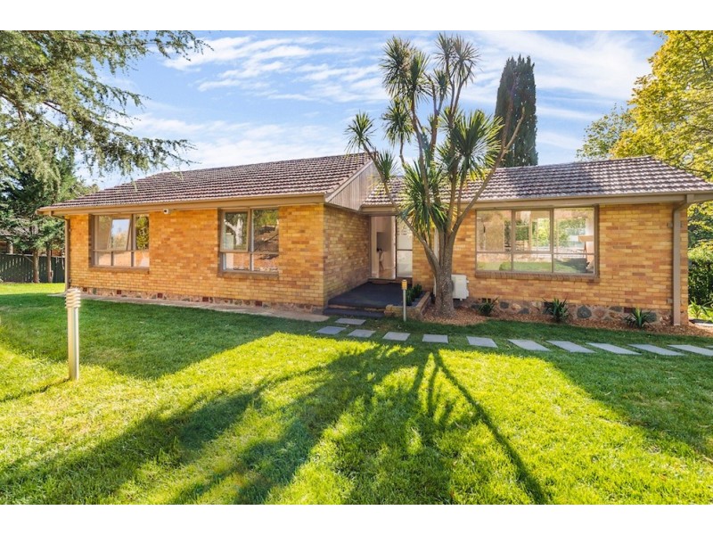 1 Sprent Street, Narrabundah ACT 2604