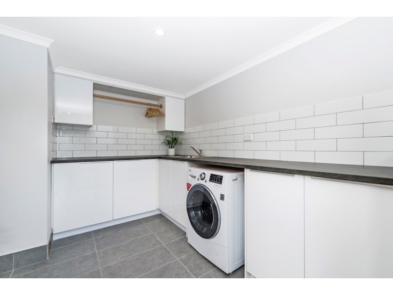 1 Sprent Street, Narrabundah ACT 2604
