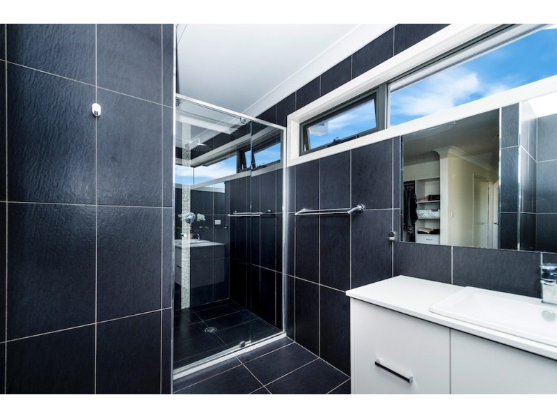 28 Cooley Crescent, Casey ACT 2913