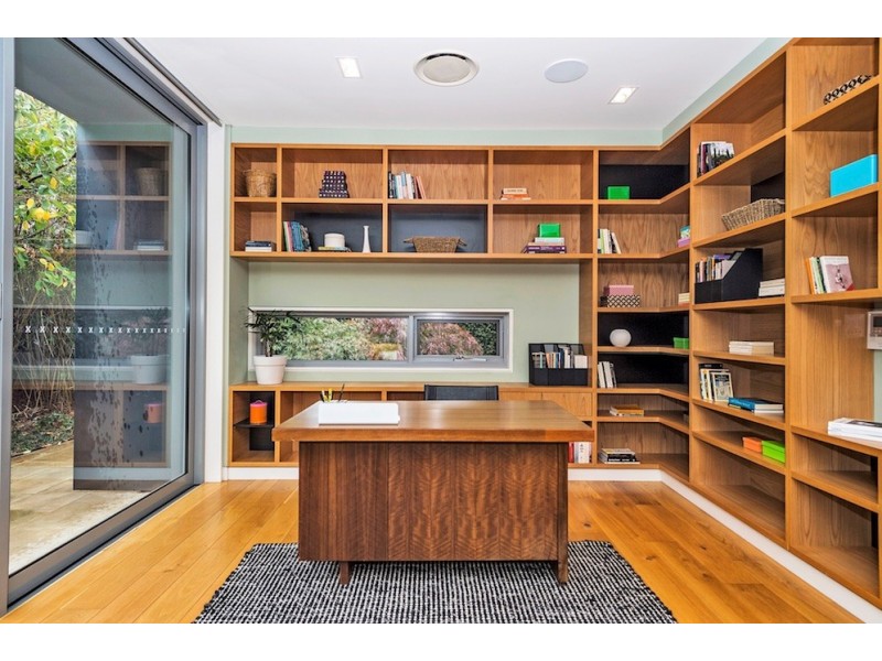 119 Hopetoun Circuit, Yarralumla ACT 2600