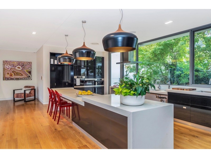 119 Hopetoun Circuit, Yarralumla ACT 2600