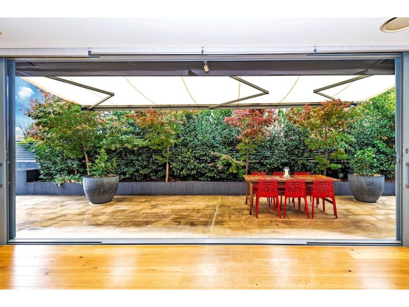 119 Hopetoun Circuit, Yarralumla ACT 2600