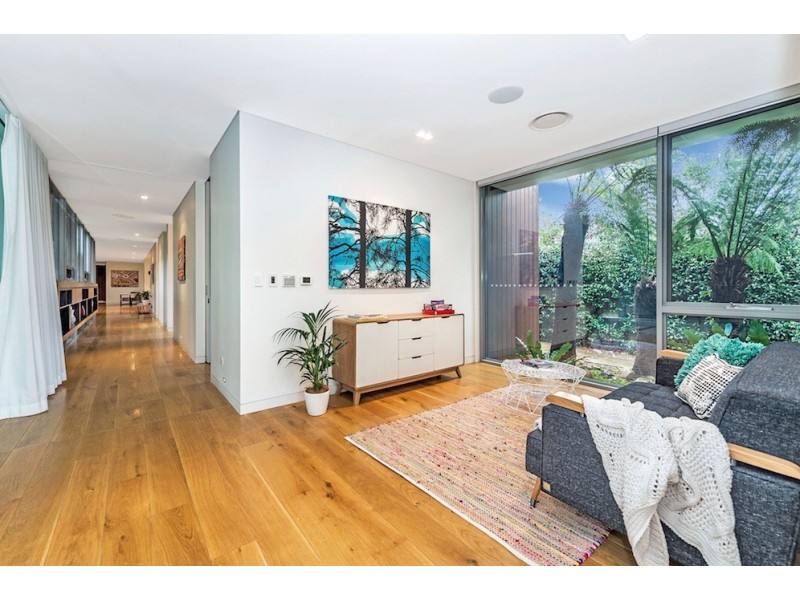 119 Hopetoun Circuit, Yarralumla ACT 2600