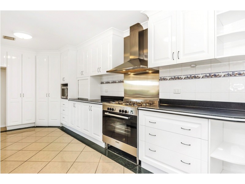 16 Ashcroft Crescent, Monash ACT 2904