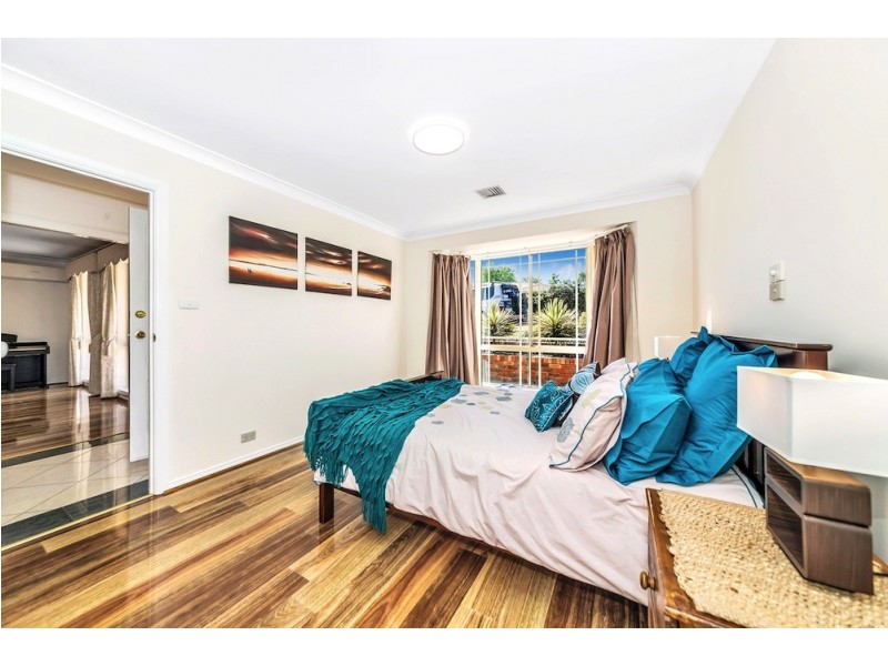 16 Ashcroft Crescent, Monash ACT 2904