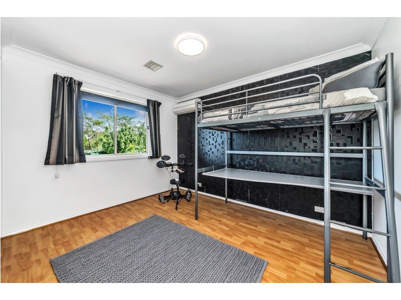 16 Ashcroft Crescent, Monash ACT 2904