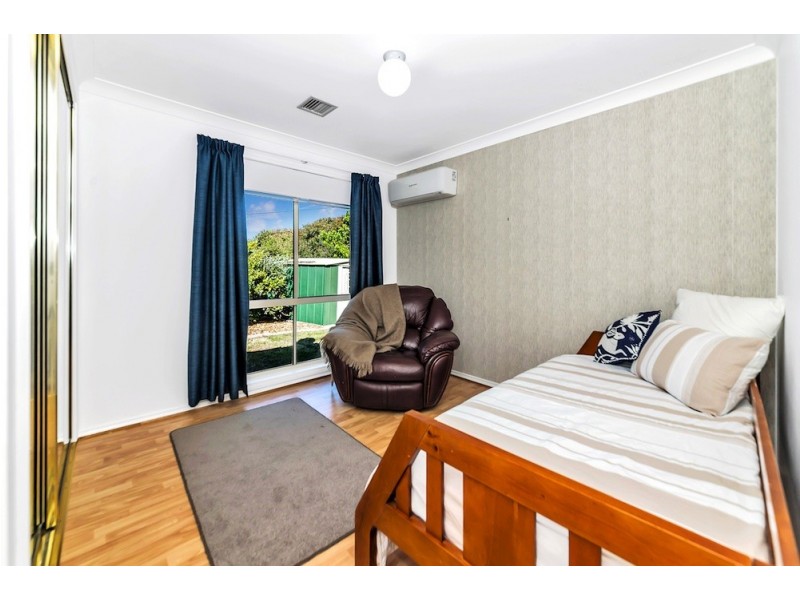 16 Ashcroft Crescent, Monash ACT 2904